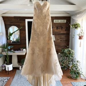 Essence of Australia Wedding Dress